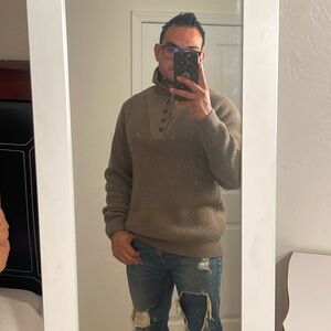 Schott nyc 100% wool army green 5 bottom sweater.